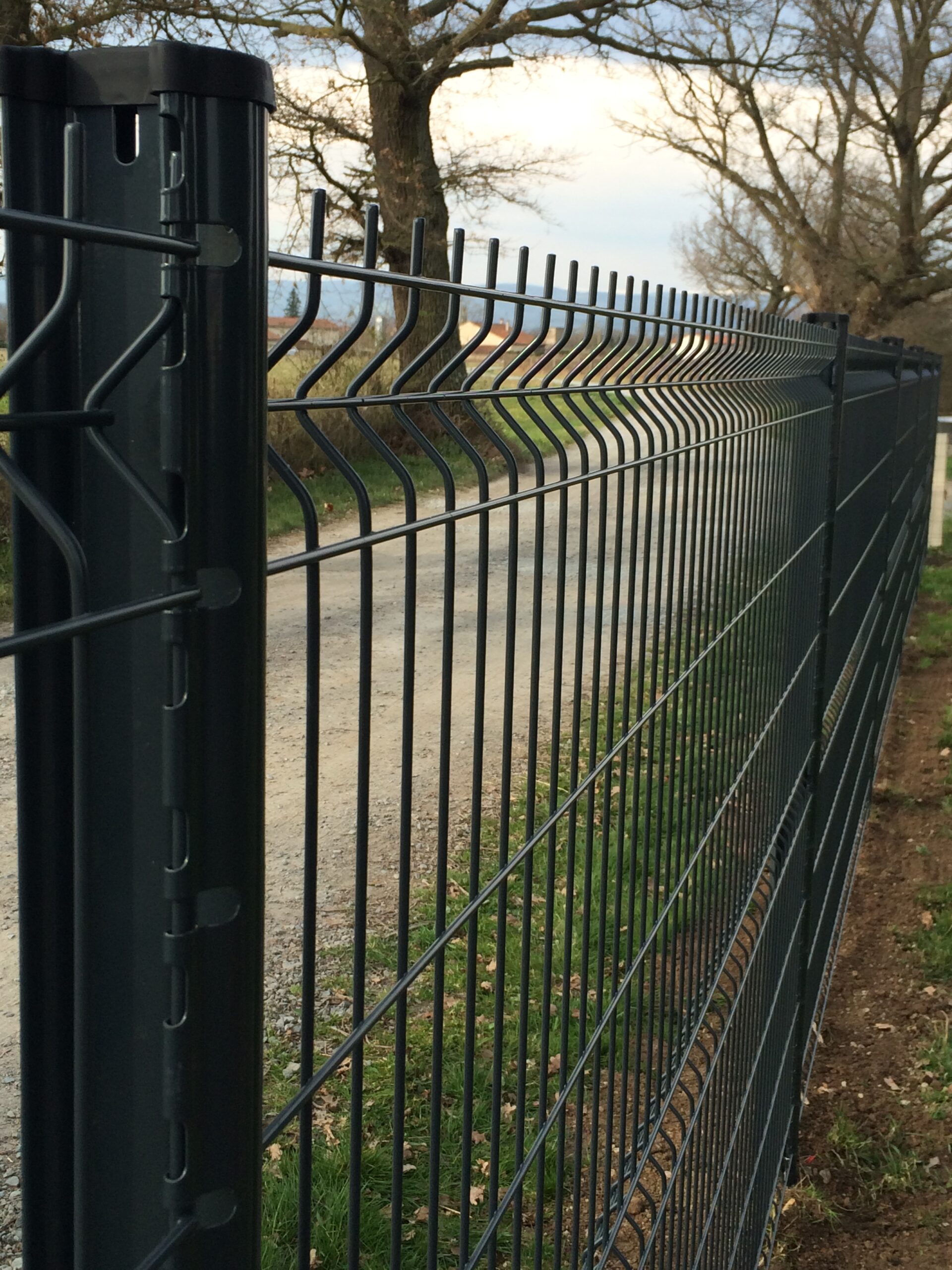 Poteau pour grillage rigide à encoches vert et gris T-PRO ECO