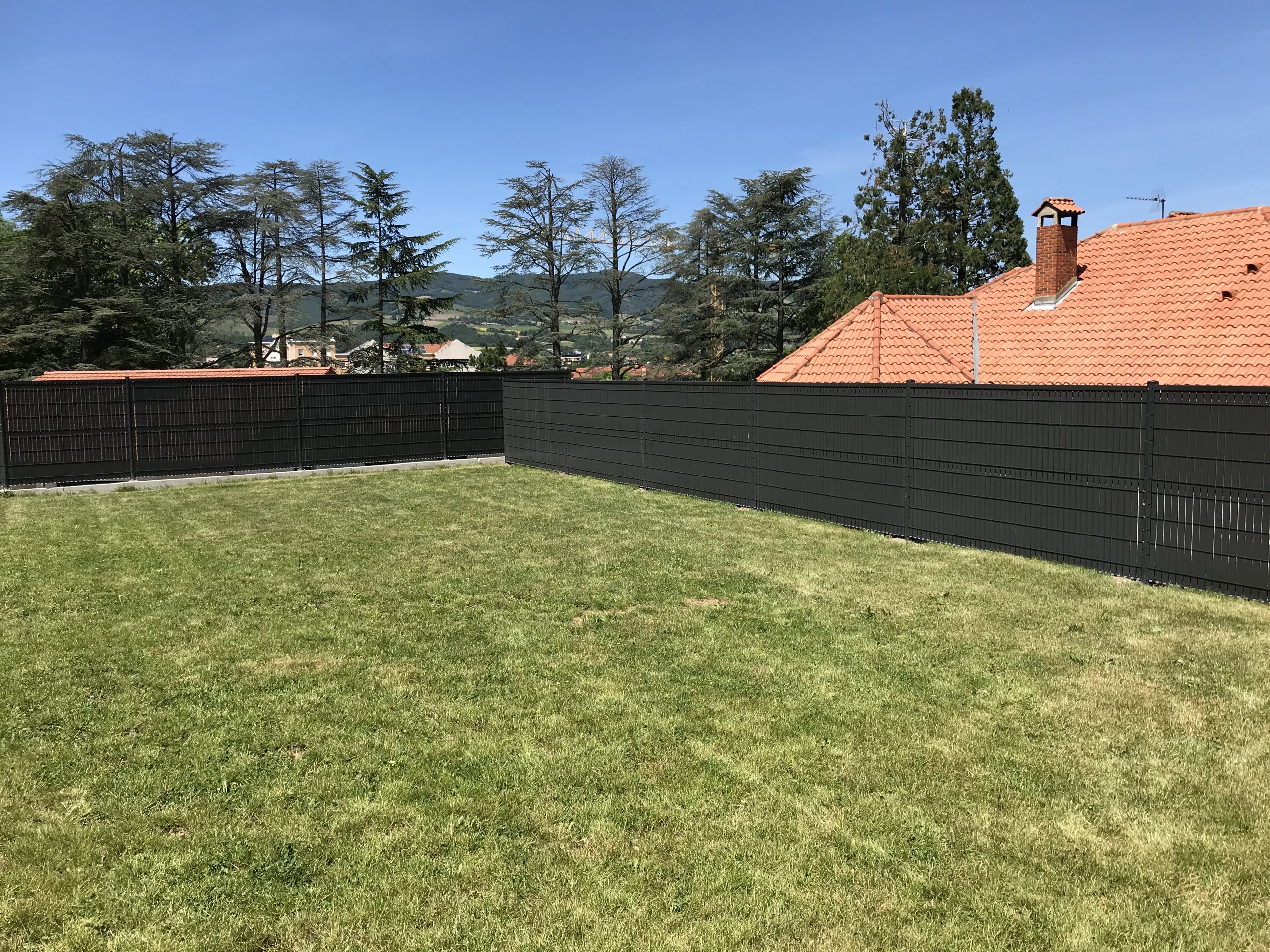 Guide: Choisir un Brise-Vue pour Grillage